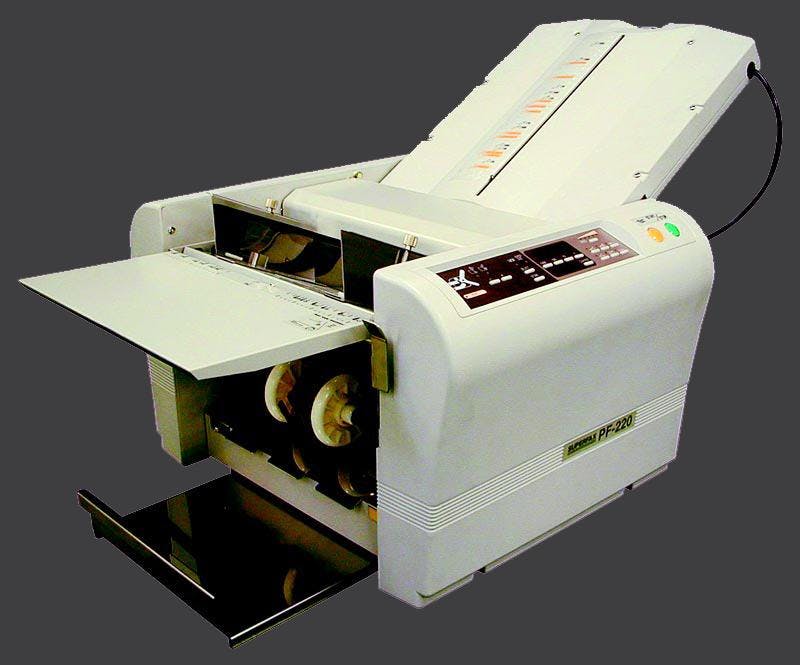 Dynamo_13_Medien_Maschine_Falzmaschine_Superfax_PF-250