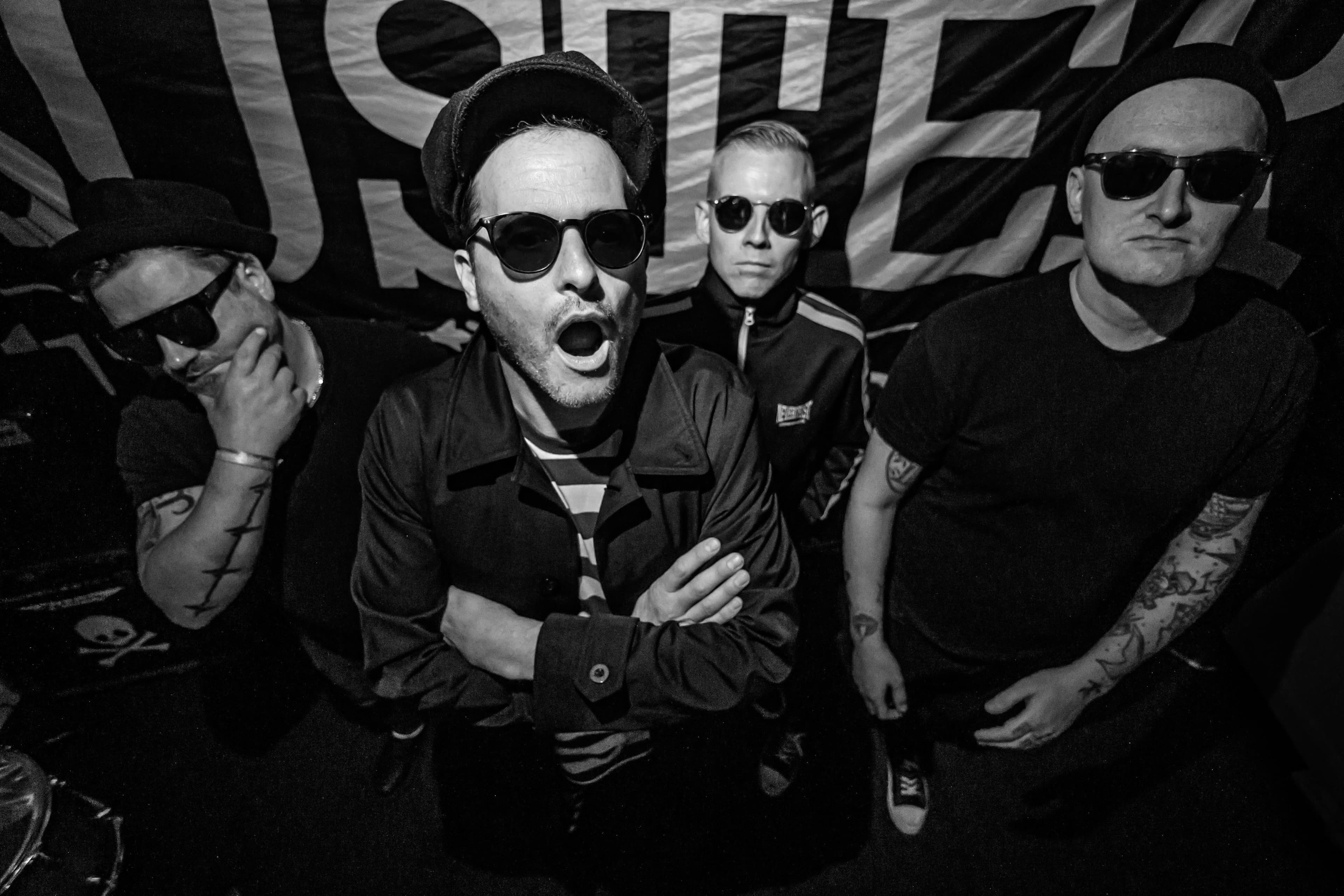 Buster Shuffle & The Drowns