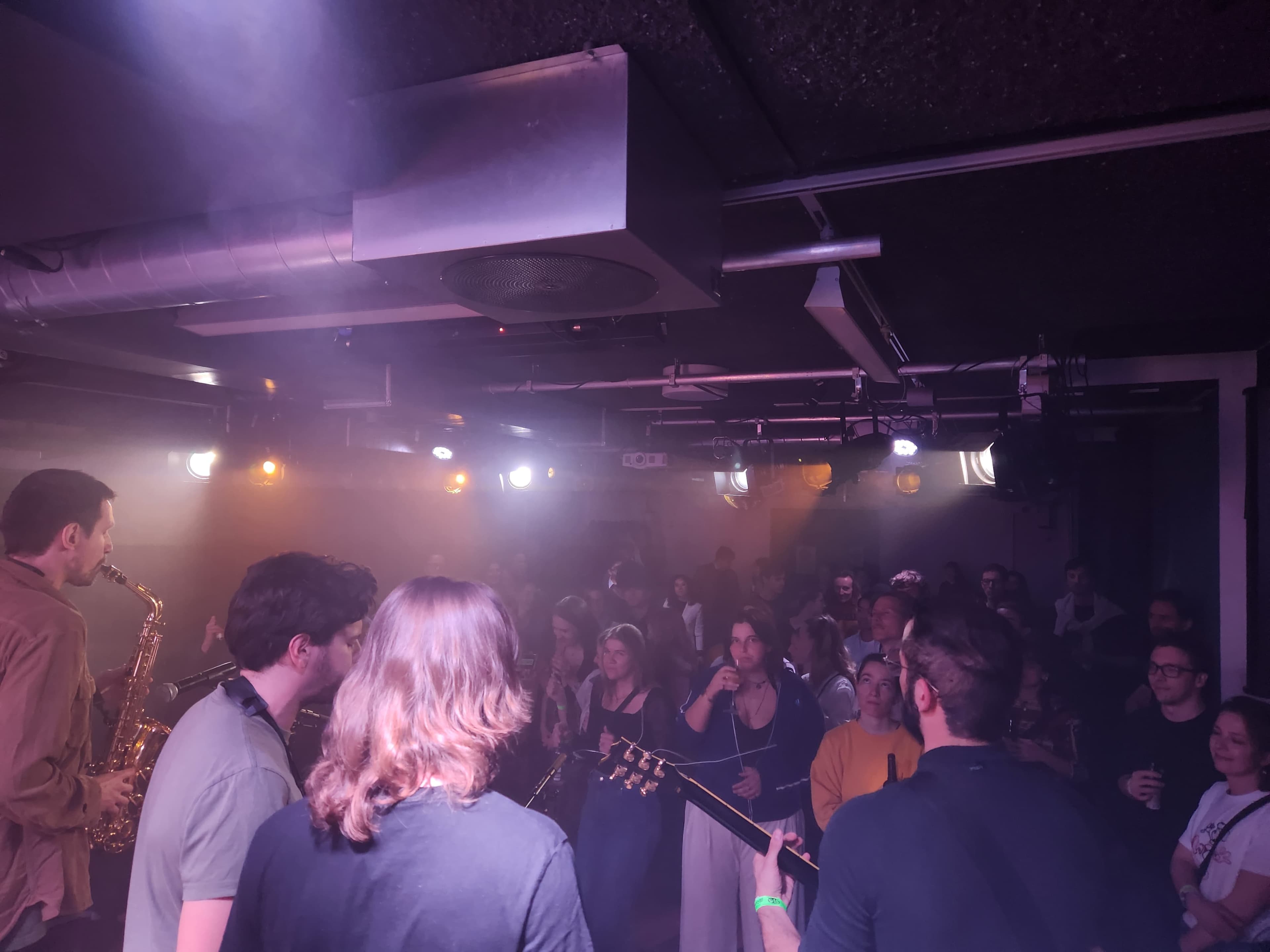 Crowd at a Resonance Jam